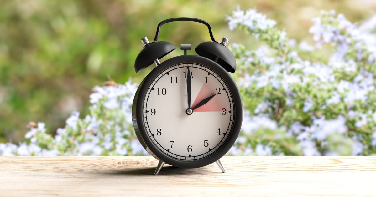 Daylight Savings Benefits: What are the advantages to changing your clocks  one hour?