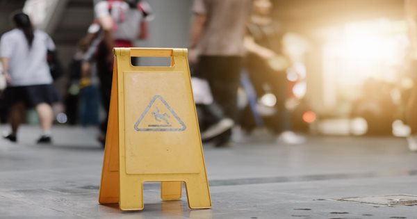 GettyImages-1090313862-five-ways-restaurants-1200-x630-min.jpg Five Ways Restaurants Can Take Slips and Falls Off The Menu