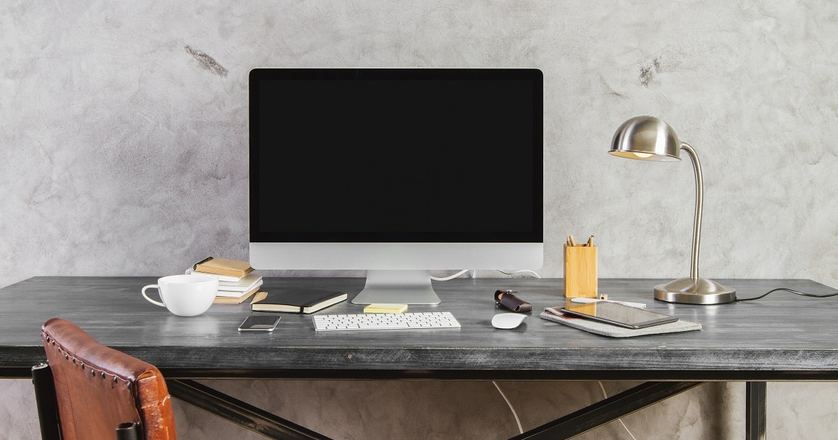 Tips: How to Keep Your Desk Clean